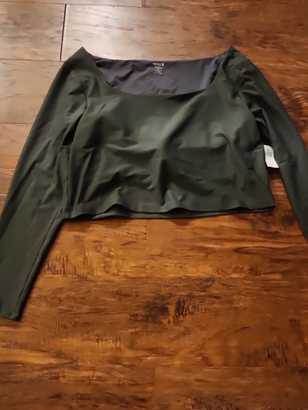 Green Crop Long Sleeve Athletic Top